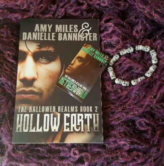 hollow earth giveaway